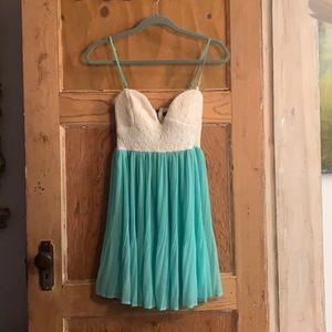 Sweetheart Dress: White lace top & aqua bottom